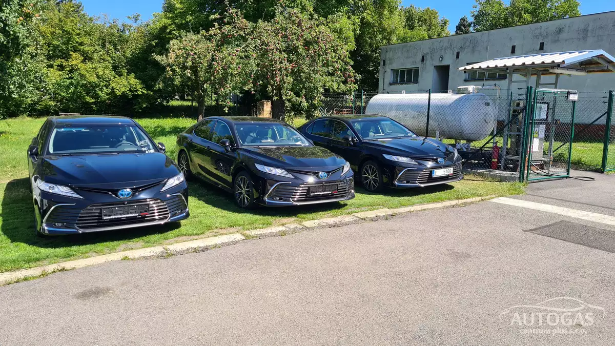 Toyota Camry 2.5 Hybrid
